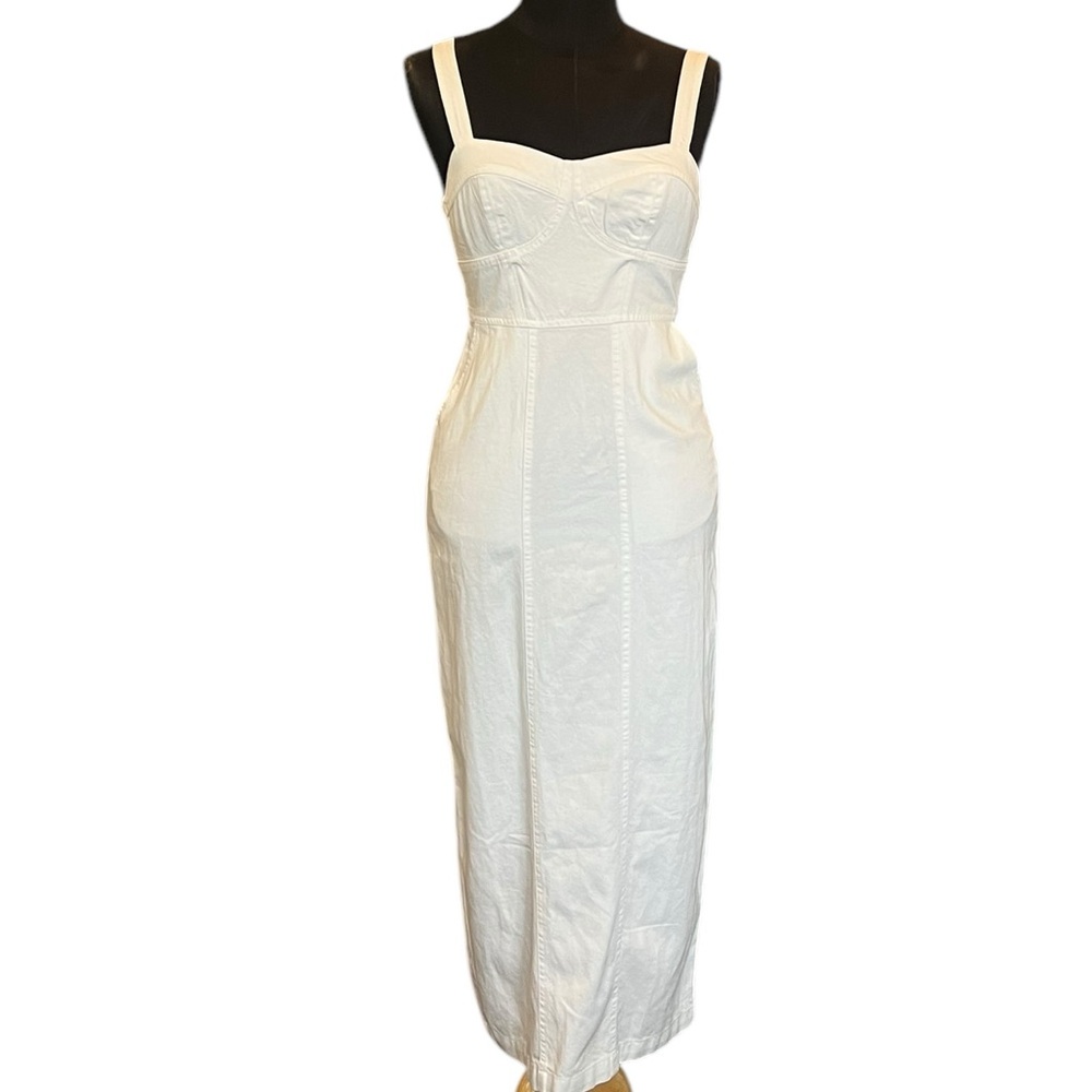 ❌𝐒𝐎𝐋𝐃❌🤍𝐘𝐎𝐔𝐍𝐆 𝐅𝐀𝐁𝐔𝐋𝐎𝐔𝐒 & 𝐁𝐑𝐎𝐊𝐄 White denim midi dress - Picture 2 of 5